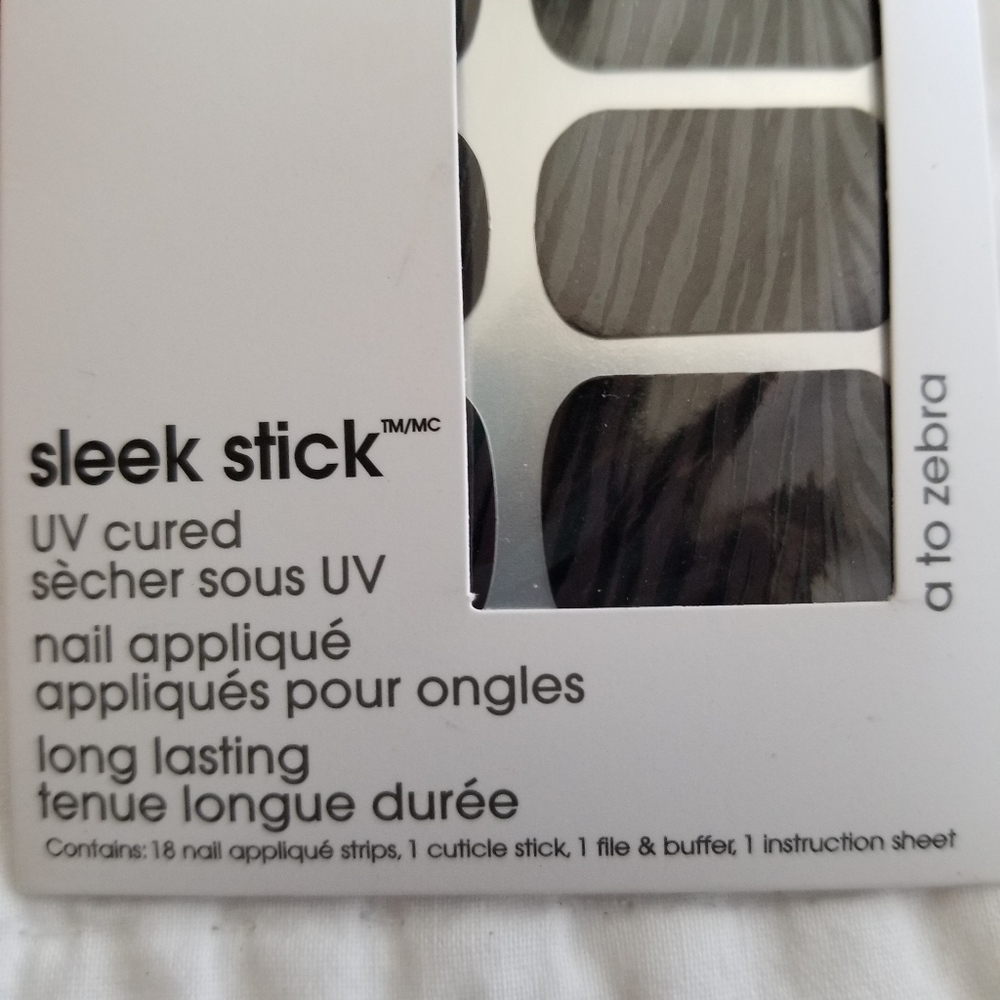 essie Sleek Stick UVCured Nail Appliqué A to Zebra - Picture 5 of 6